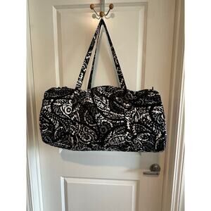 Vera Bradley Large Traveler Duffle Paisley Noir 24426-P70